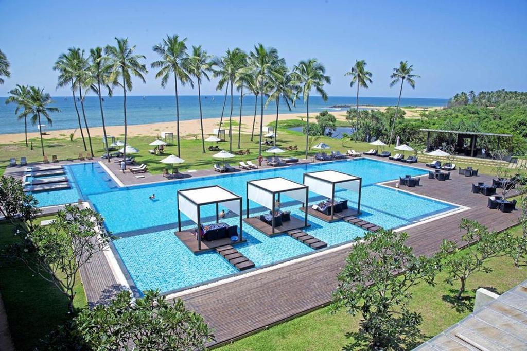 Suriya Resort Wayikkal Luaran gambar